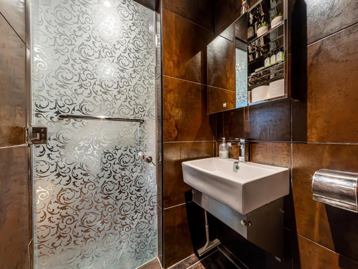 Pass The Keys - Holborn Apartment Close To Everything ลอนดอน ภายนอก รูปภาพ