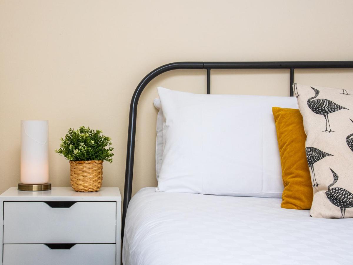 Pass The Keys - Holborn Apartment Close To Everything ลอนดอน ภายนอก รูปภาพ
